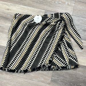 Size medium wrap skirt with tie - Judith March